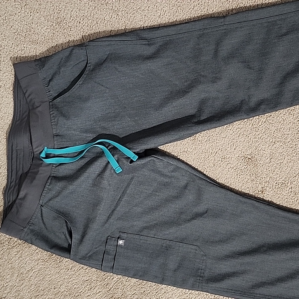 Figs Kade Pants Medium